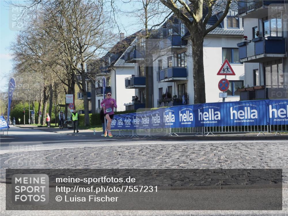 06.04.2025 - 44. Internationalen Wilhelmsburger Insellauf Luisa Fischer http://msf.ph/oto/7557231 06.04.2025 10:15:59 Ziel 4492 meine-sportfotos.de