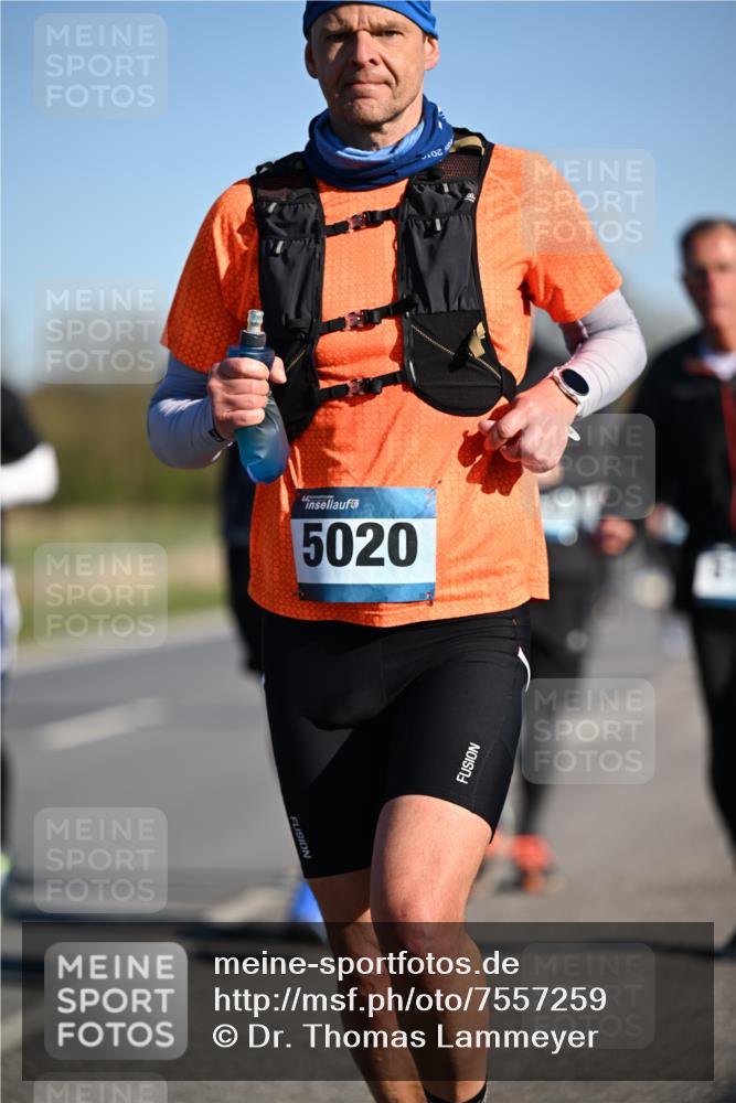 06.04.2025 - 44. Internationalen Wilhelmsburger Insellauf Dr. Thomas Lammeyer http://msf.ph/oto/7557259 06.04.2025 09:33:13 Laufen 201, 5020 meine-sportfotos.de