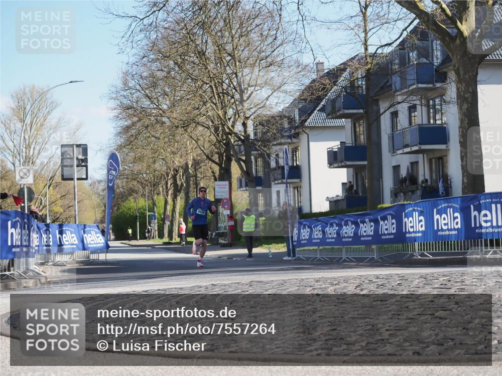 06.04.2025 - 44. Internationalen Wilhelmsburger Insellauf Luisa Fischer http://msf.ph/oto/7557264 06.04.2025 10:16:12 Ziel 4430 meine-sportfotos.de