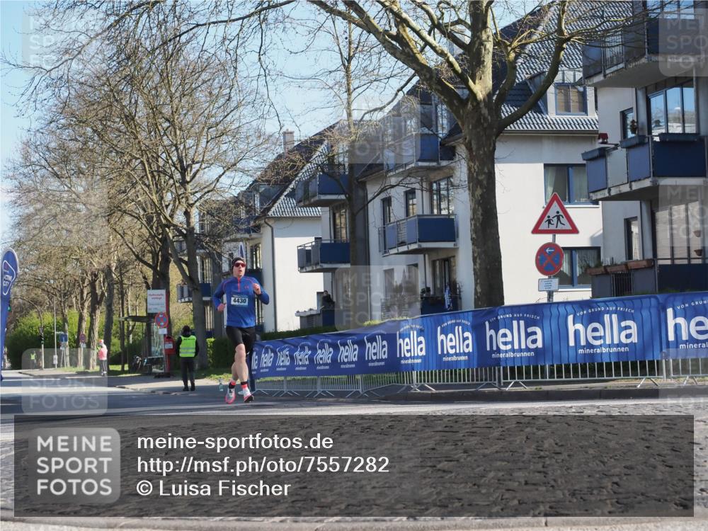 06.04.2025 - 44. Internationalen Wilhelmsburger Insellauf Luisa Fischer http://msf.ph/oto/7557282 06.04.2025 10:16:13 Ziel 4430 meine-sportfotos.de