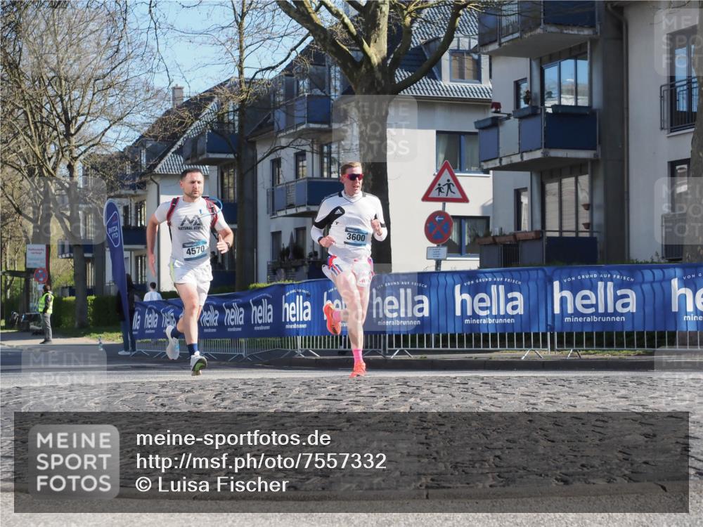 06.04.2025 - 44. Internationalen Wilhelmsburger Insellauf Luisa Fischer http://msf.ph/oto/7557332 06.04.2025 10:16:48 Ziel 4570, 3600 meine-sportfotos.de