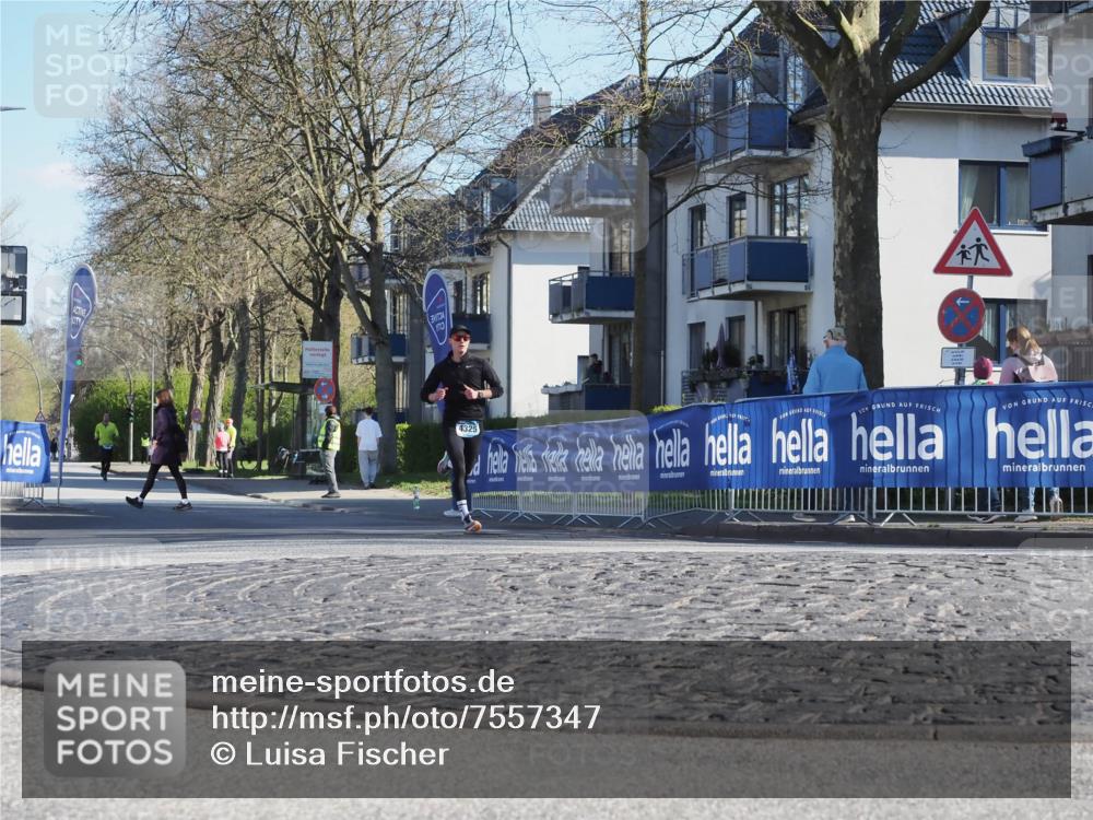 06.04.2025 - 44. Internationalen Wilhelmsburger Insellauf Luisa Fischer http://msf.ph/oto/7557347 06.04.2025 10:16:58 Ziel 4325 meine-sportfotos.de