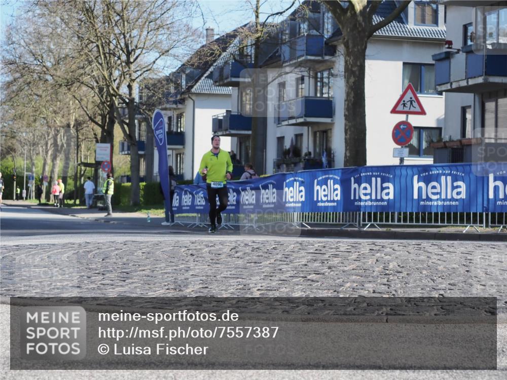 06.04.2025 - 44. Internationalen Wilhelmsburger Insellauf Luisa Fischer http://msf.ph/oto/7557387 06.04.2025 10:17:08 Ziel 4096 meine-sportfotos.de