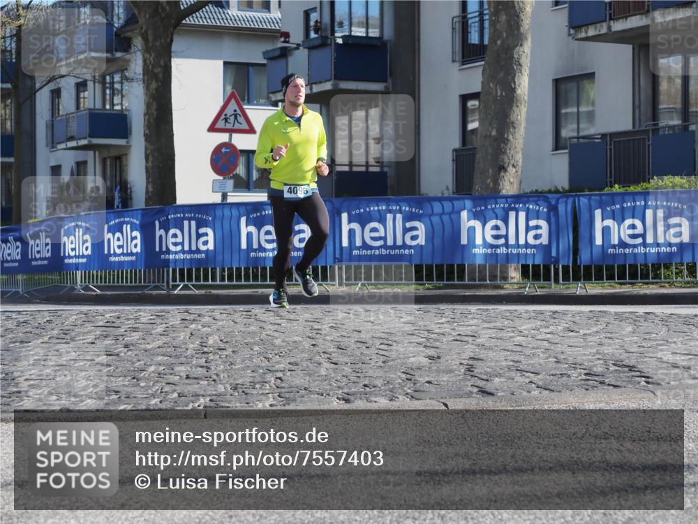 06.04.2025 - 44. Internationalen Wilhelmsburger Insellauf Luisa Fischer http://msf.ph/oto/7557403 06.04.2025 10:17:10 Ziel 4096 meine-sportfotos.de