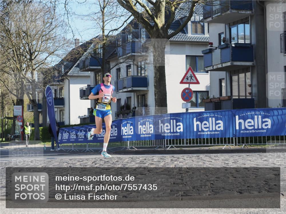 06.04.2025 - 44. Internationalen Wilhelmsburger Insellauf Luisa Fischer http://msf.ph/oto/7557435 06.04.2025 10:17:21 Ziel 3259 meine-sportfotos.de