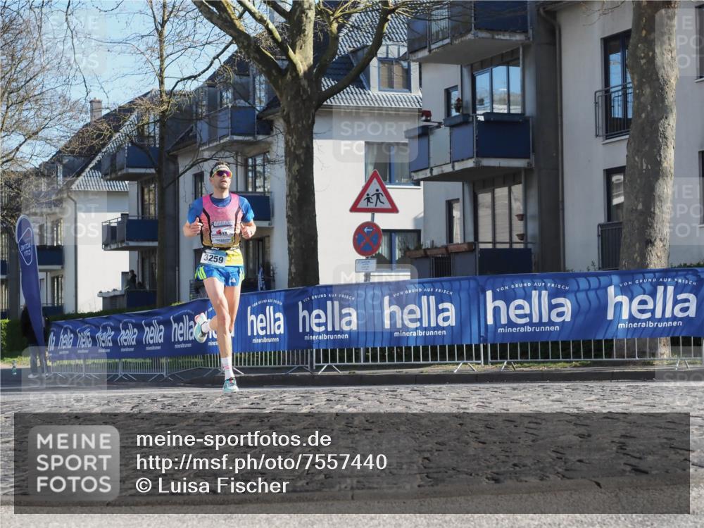 06.04.2025 - 44. Internationalen Wilhelmsburger Insellauf Luisa Fischer http://msf.ph/oto/7557440 06.04.2025 10:17:22 Ziel 3, 3259 meine-sportfotos.de
