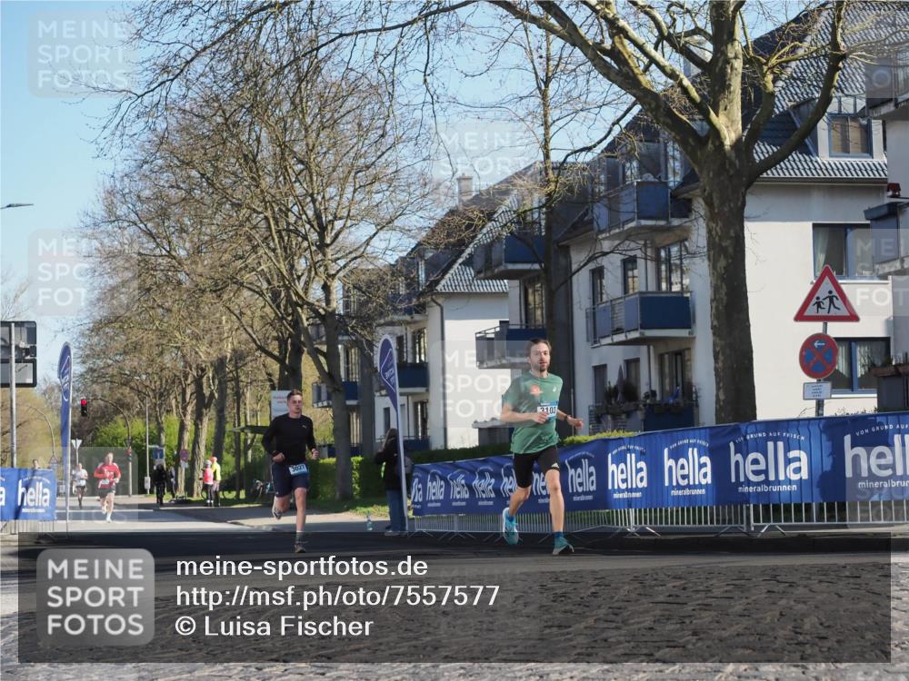 06.04.2025 - 44. Internationalen Wilhelmsburger Insellauf Luisa Fischer http://msf.ph/oto/7557577 06.04.2025 10:18:57 Ziel 2103, 3027 meine-sportfotos.de