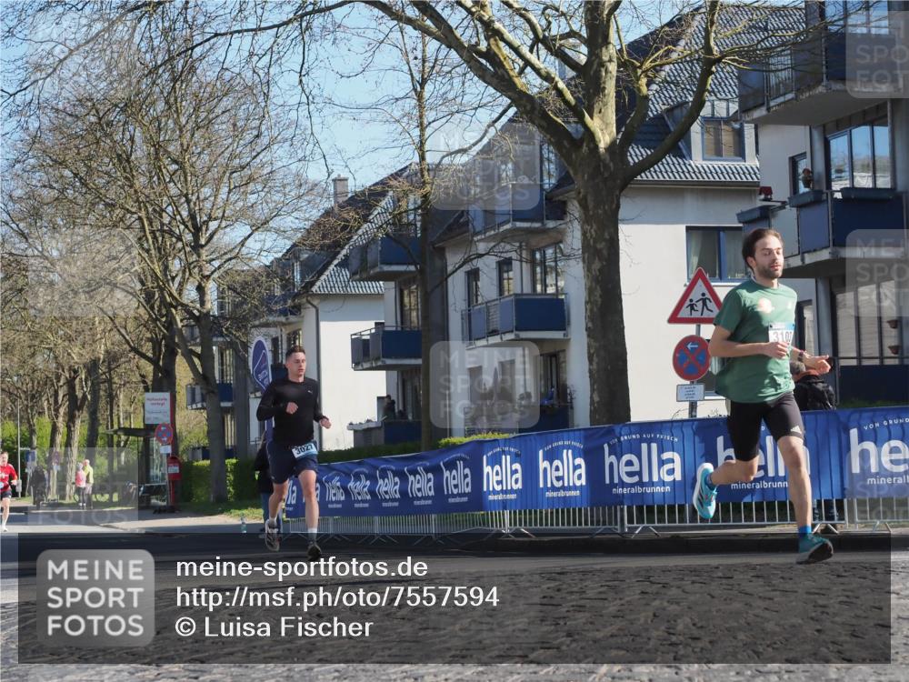 06.04.2025 - 44. Internationalen Wilhelmsburger Insellauf Luisa Fischer http://msf.ph/oto/7557594 06.04.2025 10:18:58 Ziel 3027 meine-sportfotos.de