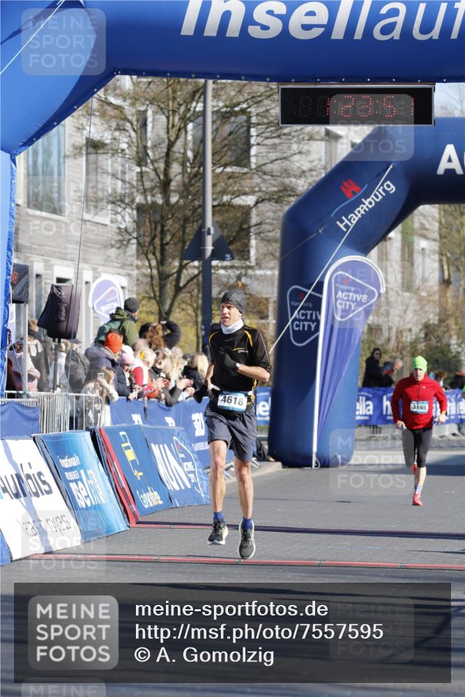 06.04.2025 - 44. Internationalen Wilhelmsburger Insellauf A. Gomolzig http://msf.ph/oto/7557595 06.04.2025 10:13:49 Ziel 4618 meine-sportfotos.de