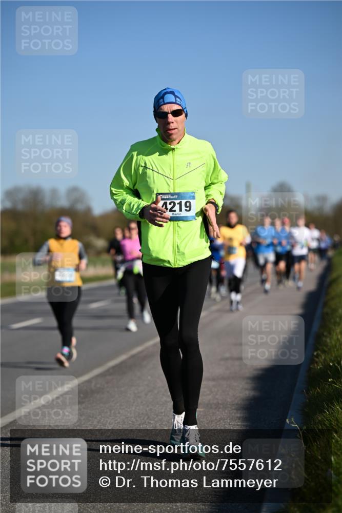 06.04.2025 - 44. Internationalen Wilhelmsburger Insellauf Dr. Thomas Lammeyer http://msf.ph/oto/7557612 06.04.2025 09:33:37 Laufen 4219 meine-sportfotos.de