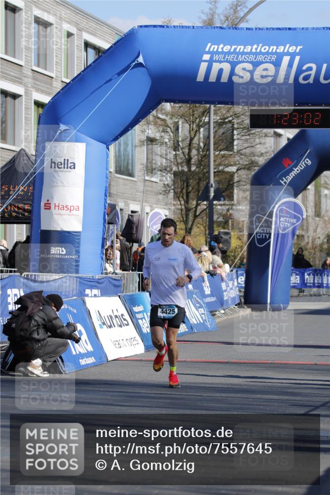 06.04.2025 - 44. Internationalen Wilhelmsburger Insellauf A. Gomolzig http://msf.ph/oto/7557645 06.04.2025 10:13:01 Ziel 4425 meine-sportfotos.de
