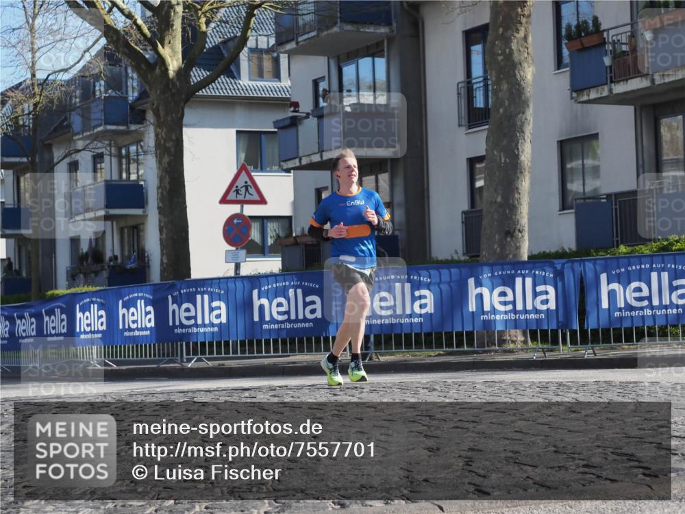 06.04.2025 - 44. Internationalen Wilhelmsburger Insellauf Luisa Fischer http://msf.ph/oto/7557701 06.04.2025 10:20:02 Ziel  meine-sportfotos.de