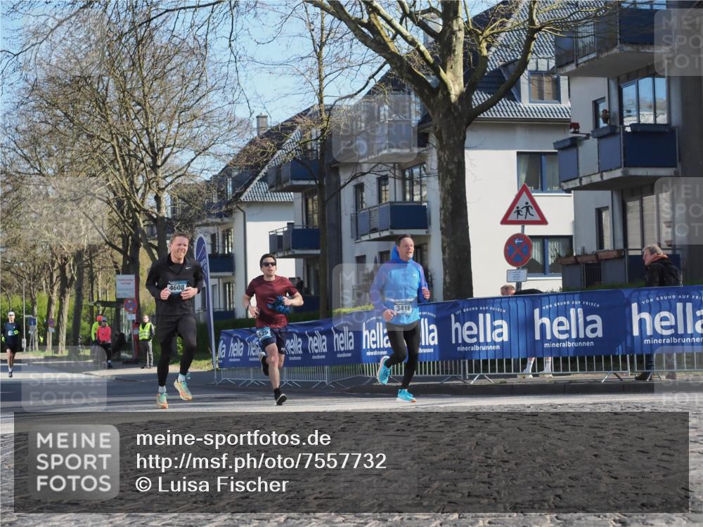 06.04.2025 - 44. Internationalen Wilhelmsburger Insellauf Luisa Fischer http://msf.ph/oto/7557732 06.04.2025 10:20:09 Ziel 4608, 525, 3416 meine-sportfotos.de
