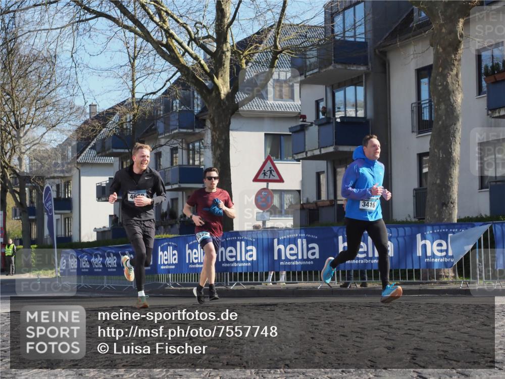 06.04.2025 - 44. Internationalen Wilhelmsburger Insellauf Luisa Fischer http://msf.ph/oto/7557748 06.04.2025 10:20:10 Ziel 46, 525, 3416 meine-sportfotos.de