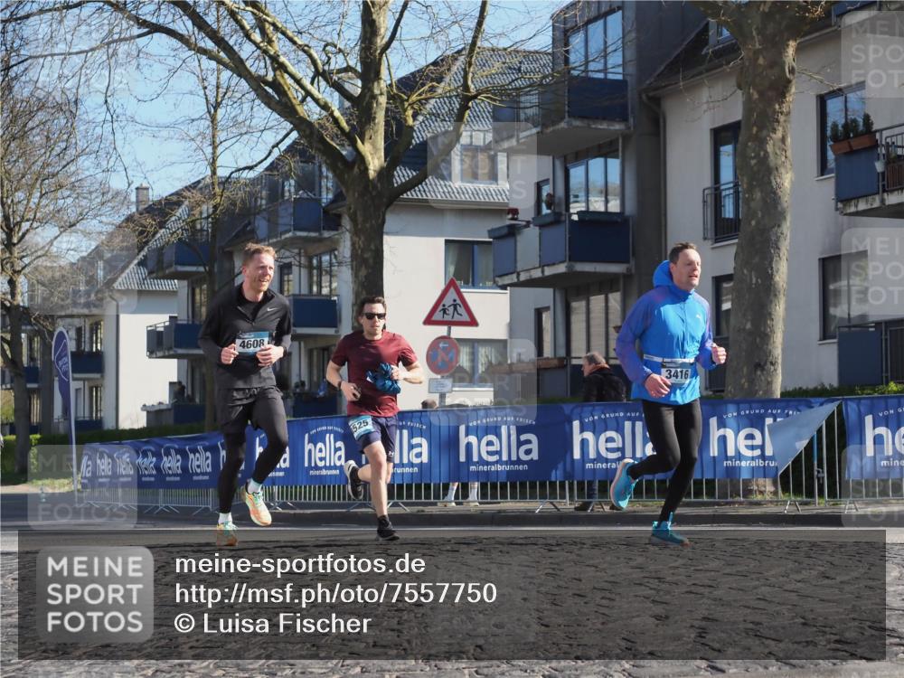 06.04.2025 - 44. Internationalen Wilhelmsburger Insellauf Luisa Fischer http://msf.ph/oto/7557750 06.04.2025 10:20:10 Ziel 4608, 3416, 25 meine-sportfotos.de