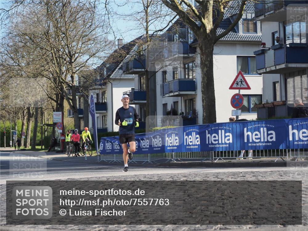 06.04.2025 - 44. Internationalen Wilhelmsburger Insellauf Luisa Fischer http://msf.ph/oto/7557763 06.04.2025 10:20:15 Ziel 193 meine-sportfotos.de