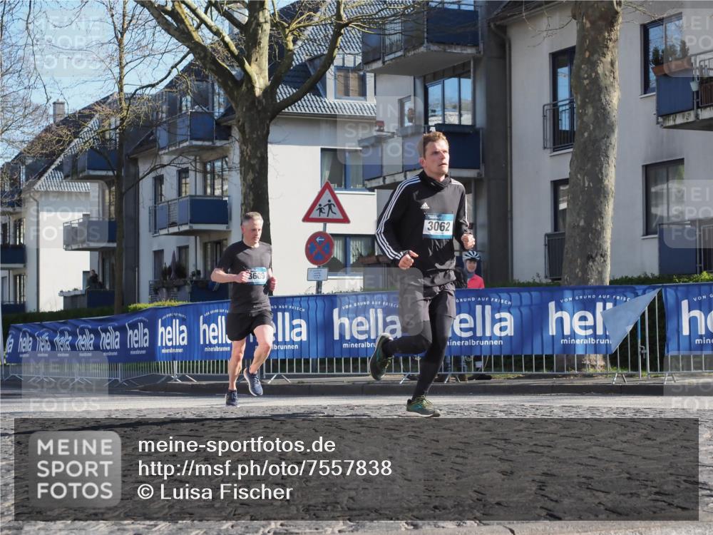 06.04.2025 - 44. Internationalen Wilhelmsburger Insellauf Luisa Fischer http://msf.ph/oto/7557838 06.04.2025 10:20:32 Ziel 3609, 3062 meine-sportfotos.de