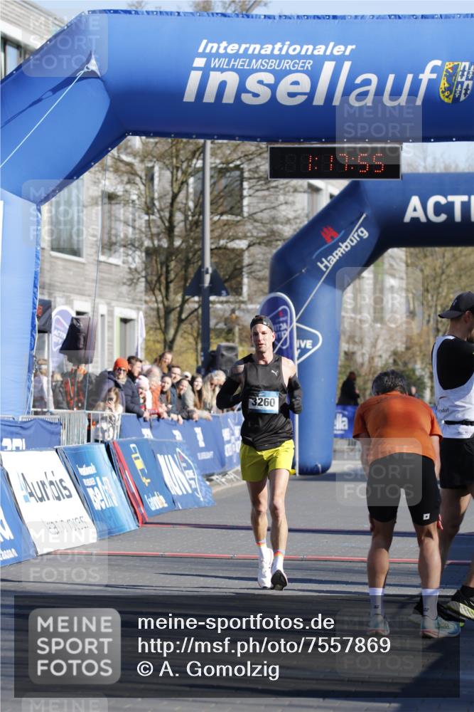 06.04.2025 - 44. Internationalen Wilhelmsburger Insellauf A. Gomolzig http://msf.ph/oto/7557869 06.04.2025 10:07:53 Ziel 3260 meine-sportfotos.de