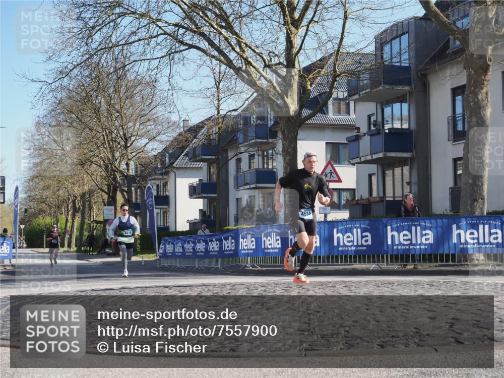 06.04.2025 - 44. Internationalen Wilhelmsburger Insellauf Luisa Fischer http://msf.ph/oto/7557900 06.04.2025 10:20:44 Ziel 4018, 4514 meine-sportfotos.de