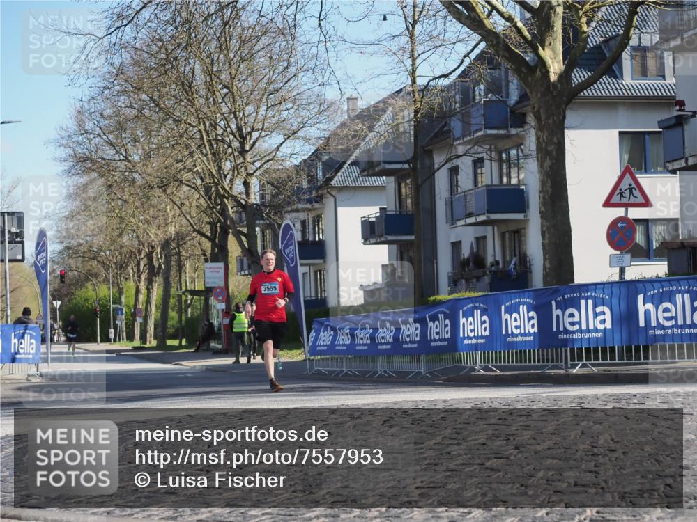 06.04.2025 - 44. Internationalen Wilhelmsburger Insellauf Luisa Fischer http://msf.ph/oto/7557953 06.04.2025 10:20:59 Ziel 3555 meine-sportfotos.de