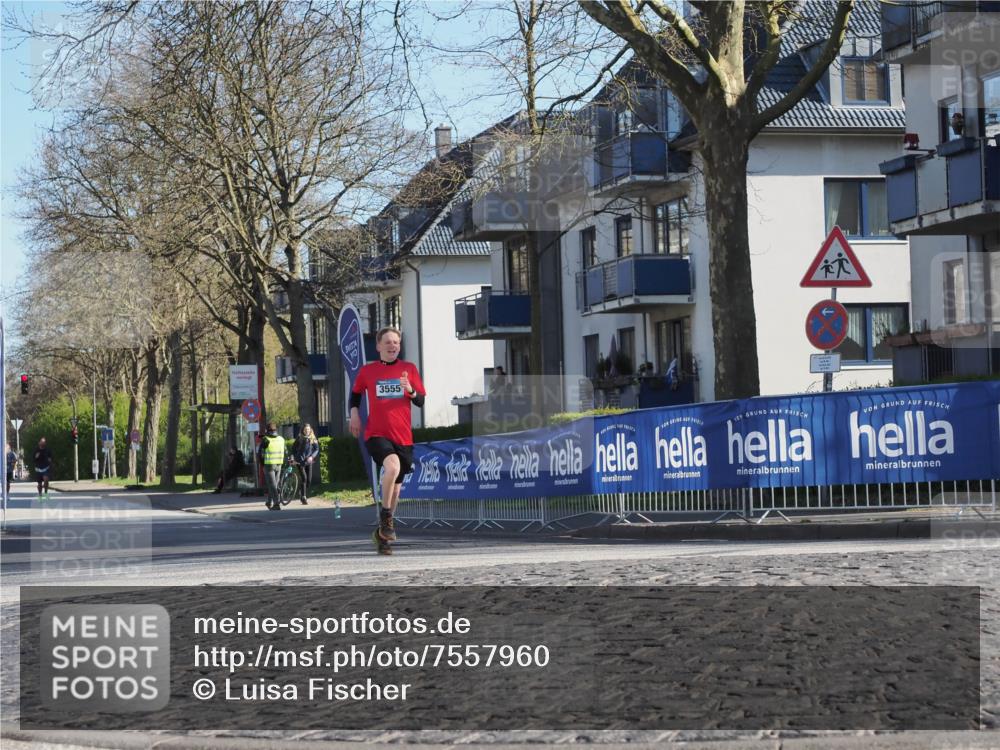06.04.2025 - 44. Internationalen Wilhelmsburger Insellauf Luisa Fischer http://msf.ph/oto/7557960 06.04.2025 10:20:59 Ziel 3555 meine-sportfotos.de
