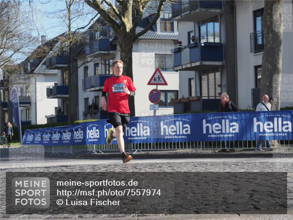 06.04.2025 - 44. Internationalen Wilhelmsburger Insellauf Luisa Fischer http://msf.ph/oto/7557974 06.04.2025 10:21:01 Ziel 3555 meine-sportfotos.de