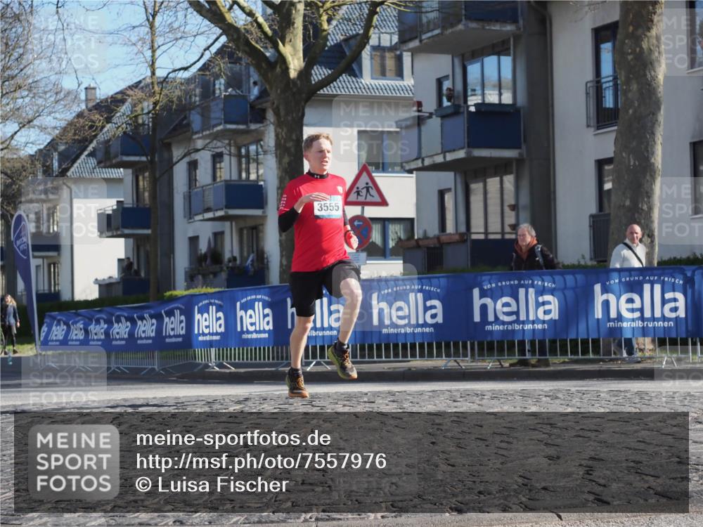 06.04.2025 - 44. Internationalen Wilhelmsburger Insellauf Luisa Fischer http://msf.ph/oto/7557976 06.04.2025 10:21:01 Ziel 1713, 3555 meine-sportfotos.de