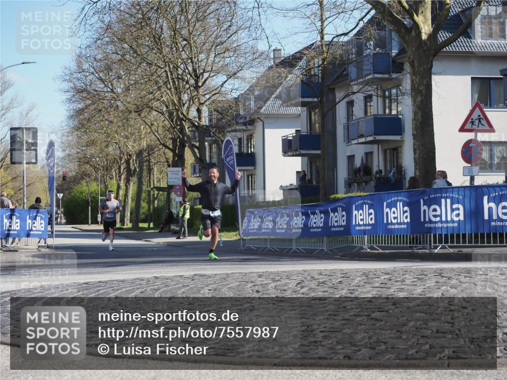 06.04.2025 - 44. Internationalen Wilhelmsburger Insellauf Luisa Fischer http://msf.ph/oto/7557987 06.04.2025 10:21:09 Ziel 3161 meine-sportfotos.de