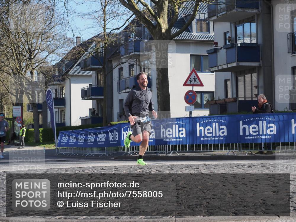 06.04.2025 - 44. Internationalen Wilhelmsburger Insellauf Luisa Fischer http://msf.ph/oto/7558005 06.04.2025 10:21:11 Ziel 161 meine-sportfotos.de