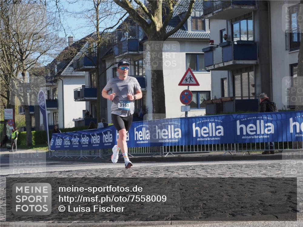 06.04.2025 - 44. Internationalen Wilhelmsburger Insellauf Luisa Fischer http://msf.ph/oto/7558009 06.04.2025 10:21:15 Ziel 3161 meine-sportfotos.de
