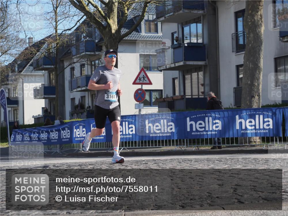 06.04.2025 - 44. Internationalen Wilhelmsburger Insellauf Luisa Fischer http://msf.ph/oto/7558011 06.04.2025 10:21:15 Ziel 3161 meine-sportfotos.de