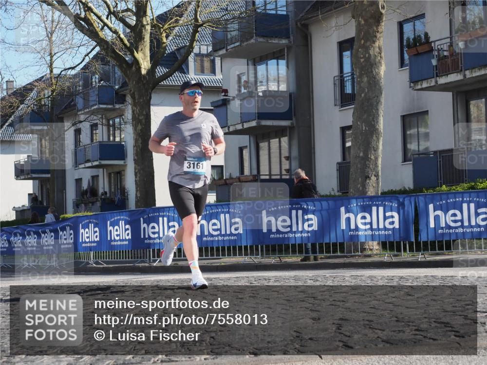 06.04.2025 - 44. Internationalen Wilhelmsburger Insellauf Luisa Fischer http://msf.ph/oto/7558013 06.04.2025 10:21:15 Ziel 3161 meine-sportfotos.de