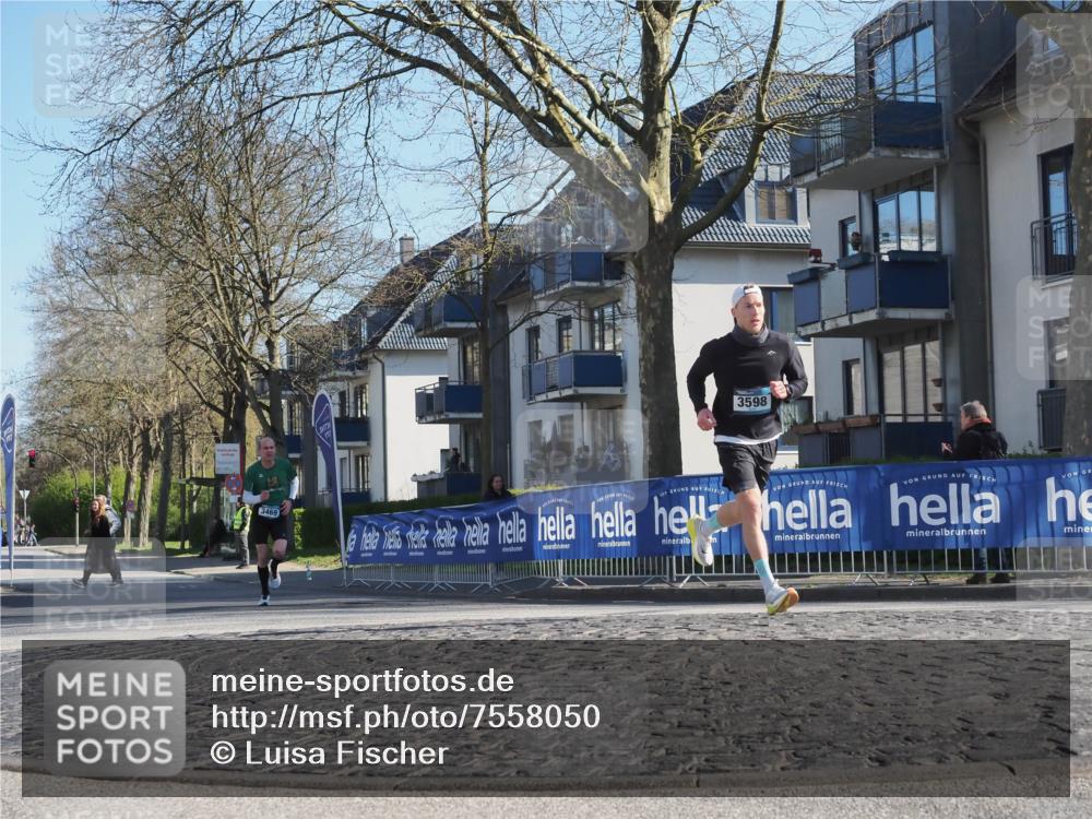 06.04.2025 - 44. Internationalen Wilhelmsburger Insellauf Luisa Fischer http://msf.ph/oto/7558050 06.04.2025 10:21:23 Ziel 3598, 3469 meine-sportfotos.de
