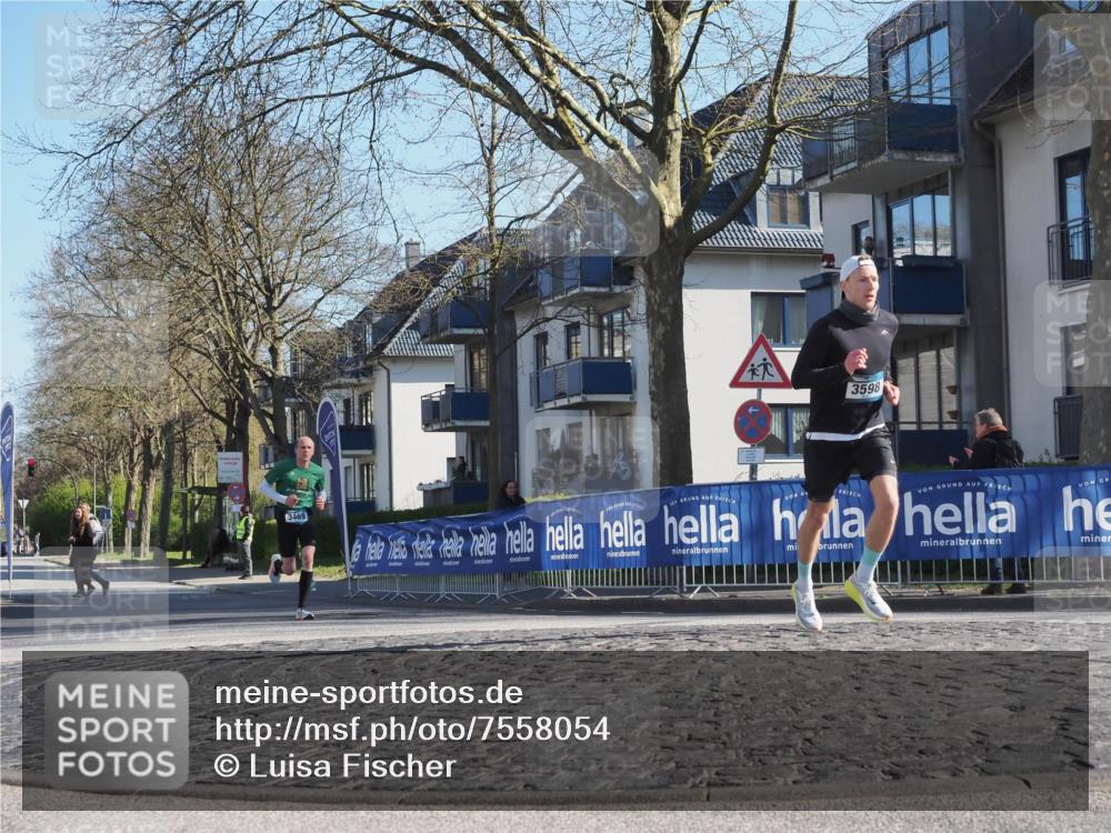 06.04.2025 - 44. Internationalen Wilhelmsburger Insellauf Luisa Fischer http://msf.ph/oto/7558054 06.04.2025 10:21:23 Ziel 3469, 3598 meine-sportfotos.de