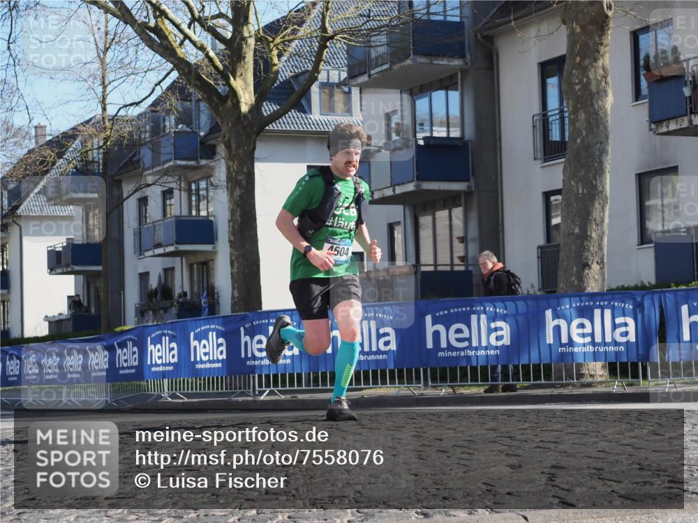 06.04.2025 - 44. Internationalen Wilhelmsburger Insellauf Luisa Fischer http://msf.ph/oto/7558076 06.04.2025 10:21:38 Ziel 4504 meine-sportfotos.de