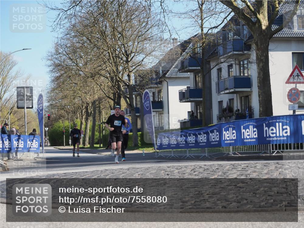 06.04.2025 - 44. Internationalen Wilhelmsburger Insellauf Luisa Fischer http://msf.ph/oto/7558080 06.04.2025 10:21:45 Ziel 5030, 597, 92 meine-sportfotos.de