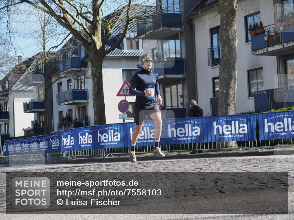 06.04.2025 - 44. Internationalen Wilhelmsburger Insellauf Luisa Fischer http://msf.ph/oto/7558103 06.04.2025 10:21:52 Ziel  meine-sportfotos.de