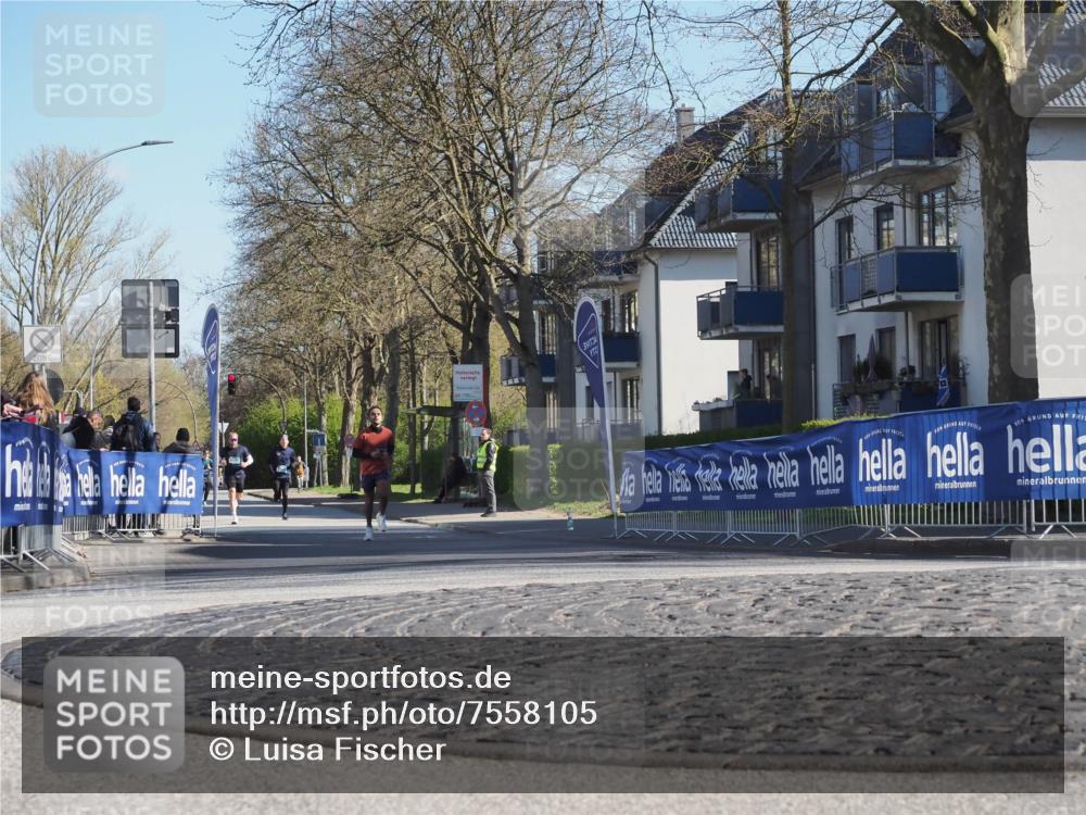 06.04.2025 - 44. Internationalen Wilhelmsburger Insellauf Luisa Fischer http://msf.ph/oto/7558105 06.04.2025 10:22:00 Ziel  meine-sportfotos.de