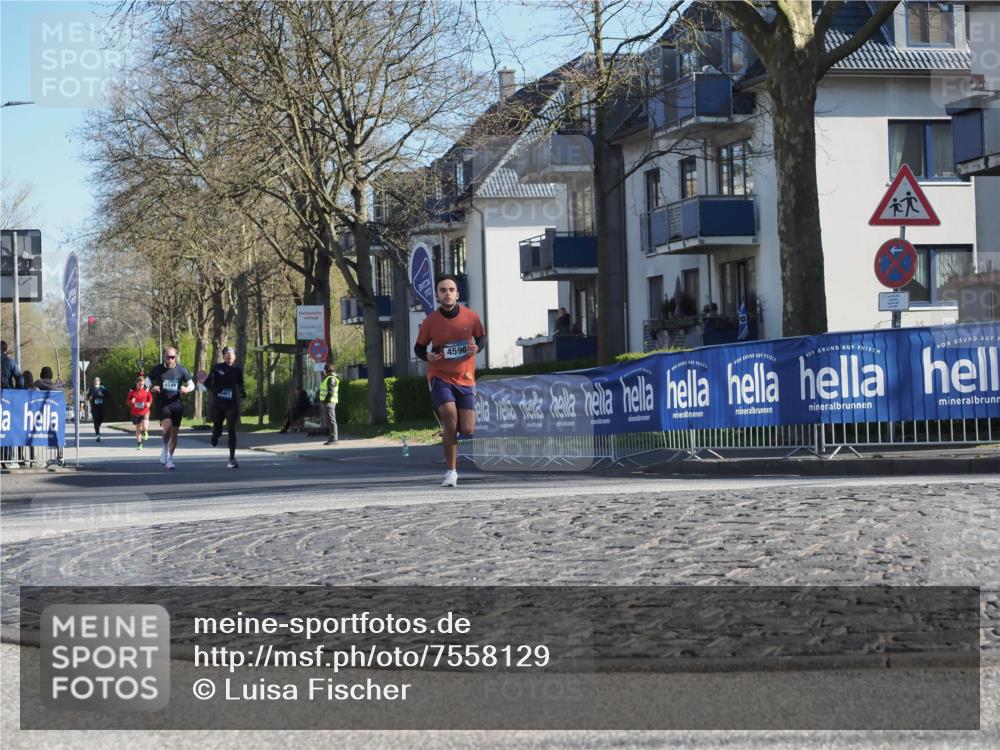 06.04.2025 - 44. Internationalen Wilhelmsburger Insellauf Luisa Fischer http://msf.ph/oto/7558129 06.04.2025 10:22:03 Ziel 461, 4590 meine-sportfotos.de