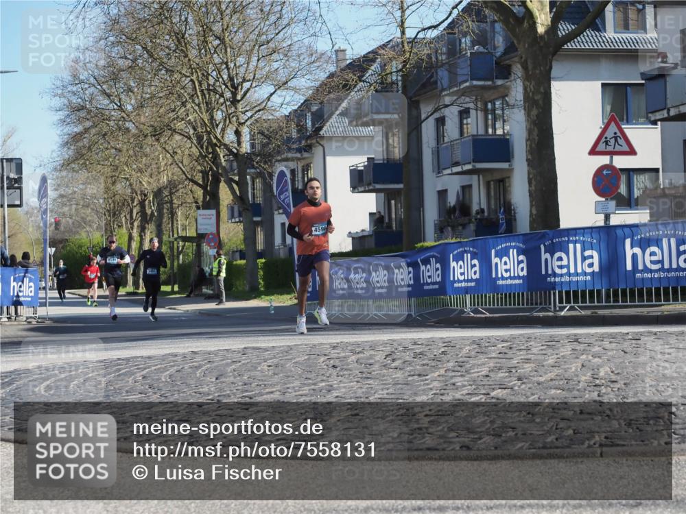06.04.2025 - 44. Internationalen Wilhelmsburger Insellauf Luisa Fischer http://msf.ph/oto/7558131 06.04.2025 10:22:04 Ziel 3461, 4590 meine-sportfotos.de