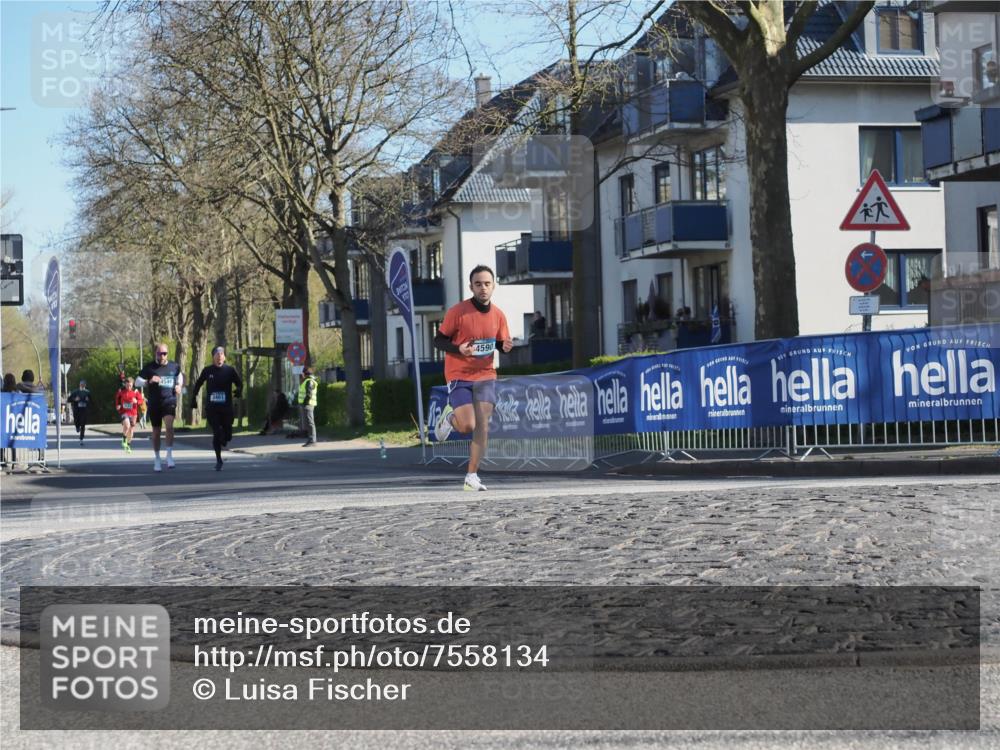 06.04.2025 - 44. Internationalen Wilhelmsburger Insellauf Luisa Fischer http://msf.ph/oto/7558134 06.04.2025 10:22:04 Ziel 3461, 4590 meine-sportfotos.de
