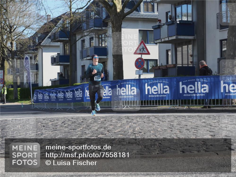 06.04.2025 - 44. Internationalen Wilhelmsburger Insellauf Luisa Fischer http://msf.ph/oto/7558181 06.04.2025 10:22:15 Ziel 3353 meine-sportfotos.de