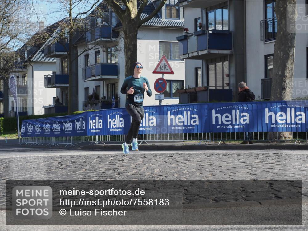 06.04.2025 - 44. Internationalen Wilhelmsburger Insellauf Luisa Fischer http://msf.ph/oto/7558183 06.04.2025 10:22:15 Ziel 3353 meine-sportfotos.de