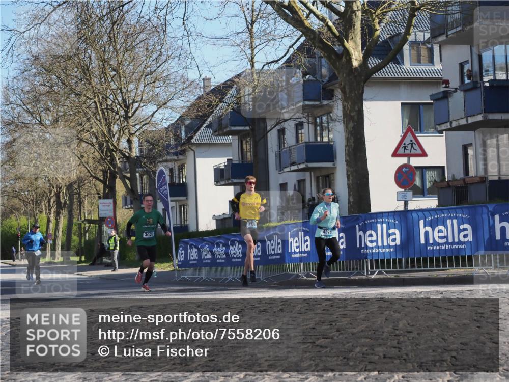 06.04.2025 - 44. Internationalen Wilhelmsburger Insellauf Luisa Fischer http://msf.ph/oto/7558206 06.04.2025 10:22:35 Ziel 4378, 3020 meine-sportfotos.de