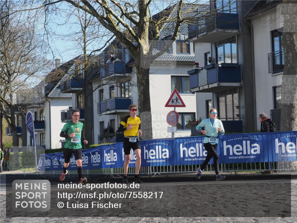 06.04.2025 - 44. Internationalen Wilhelmsburger Insellauf Luisa Fischer http://msf.ph/oto/7558217 06.04.2025 10:22:36 Ziel 3020, 3185, 4378 meine-sportfotos.de