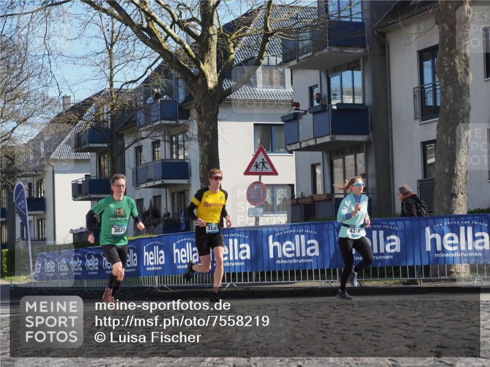 06.04.2025 - 44. Internationalen Wilhelmsburger Insellauf Luisa Fischer http://msf.ph/oto/7558219 06.04.2025 10:22:37 Ziel 3020, 318, 4378 meine-sportfotos.de