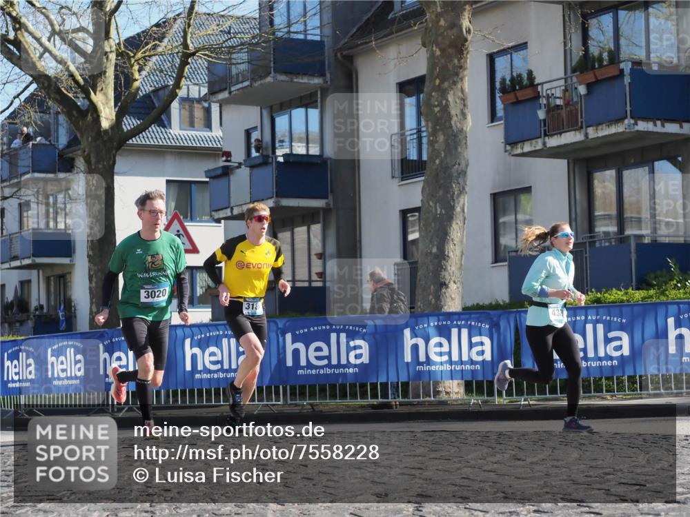 06.04.2025 - 44. Internationalen Wilhelmsburger Insellauf Luisa Fischer http://msf.ph/oto/7558228 06.04.2025 10:22:38 Ziel 3020, 318, 43 meine-sportfotos.de
