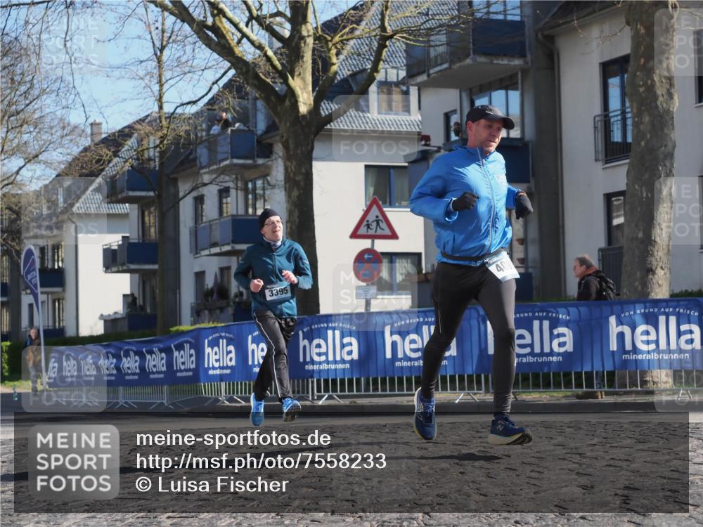 06.04.2025 - 44. Internationalen Wilhelmsburger Insellauf Luisa Fischer http://msf.ph/oto/7558233 06.04.2025 10:22:42 Ziel 3395 meine-sportfotos.de