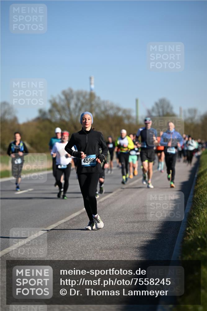 06.04.2025 - 44. Internationalen Wilhelmsburger Insellauf Dr. Thomas Lammeyer http://msf.ph/oto/7558245 06.04.2025 09:34:24 Laufen 4599 meine-sportfotos.de
