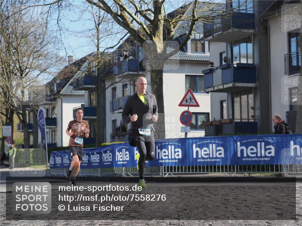 06.04.2025 - 44. Internationalen Wilhelmsburger Insellauf Luisa Fischer http://msf.ph/oto/7558276 06.04.2025 10:23:01 Ziel 4496, 4426 meine-sportfotos.de